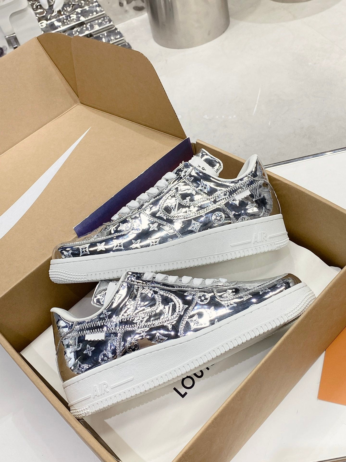 Louis Vuitton x NikeAirForce1